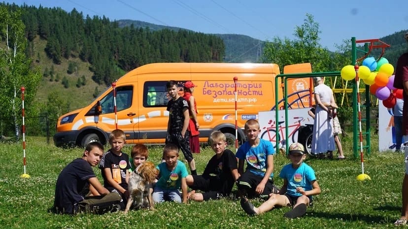 В деревне Богословка провели мероприятие для детей «Лето - время открытий!»